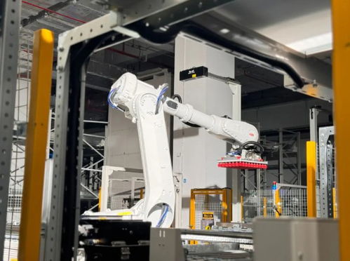 上海醫藥物流無人特藥倉即將投營，機械手臂革新傳統人工揀選模式